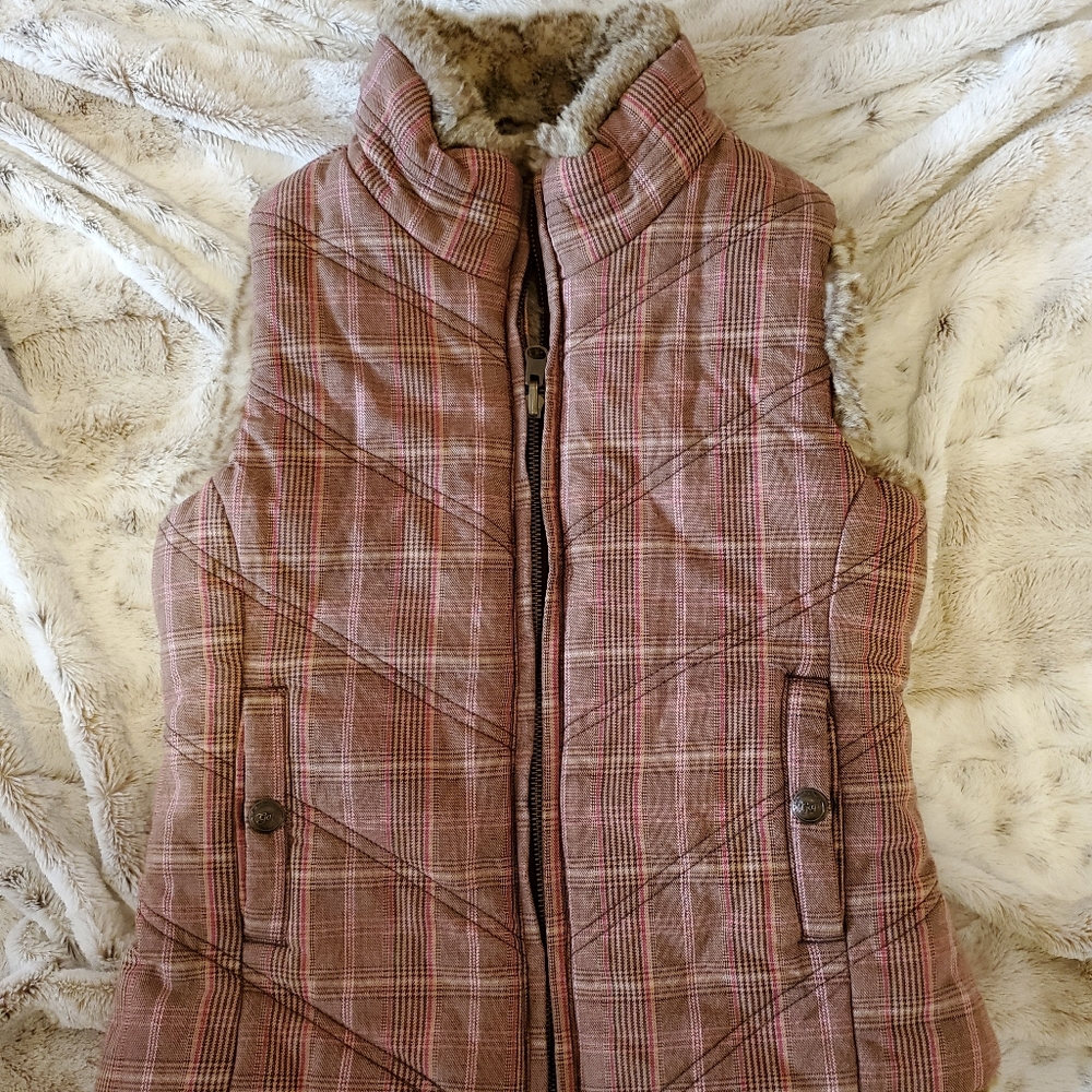 Gap Reversible Vest